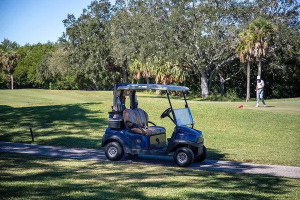 $144,900 | 2621 Cove Cay Drive, Unit 606, Clearwater, FL 33760