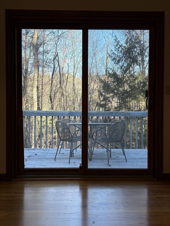 26 Hitching Post Road Amherst, MA 01002 - Photo 14 of 31