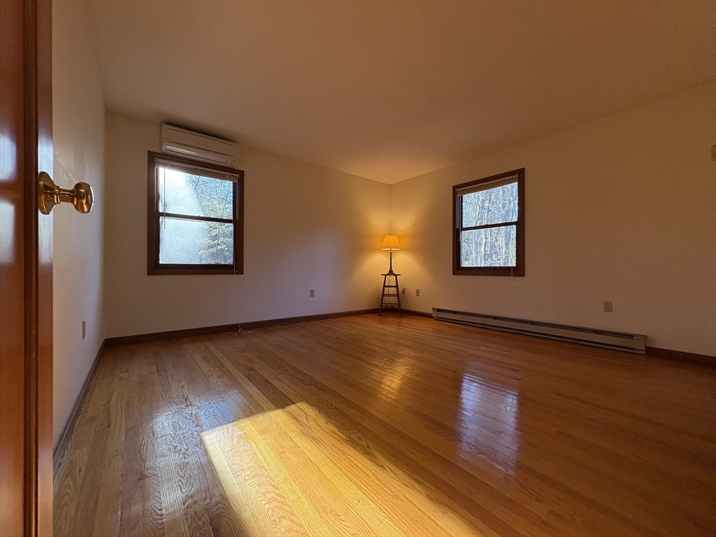 26 Hitching Post Road Amherst, MA 01002 - Photo 16 of 31