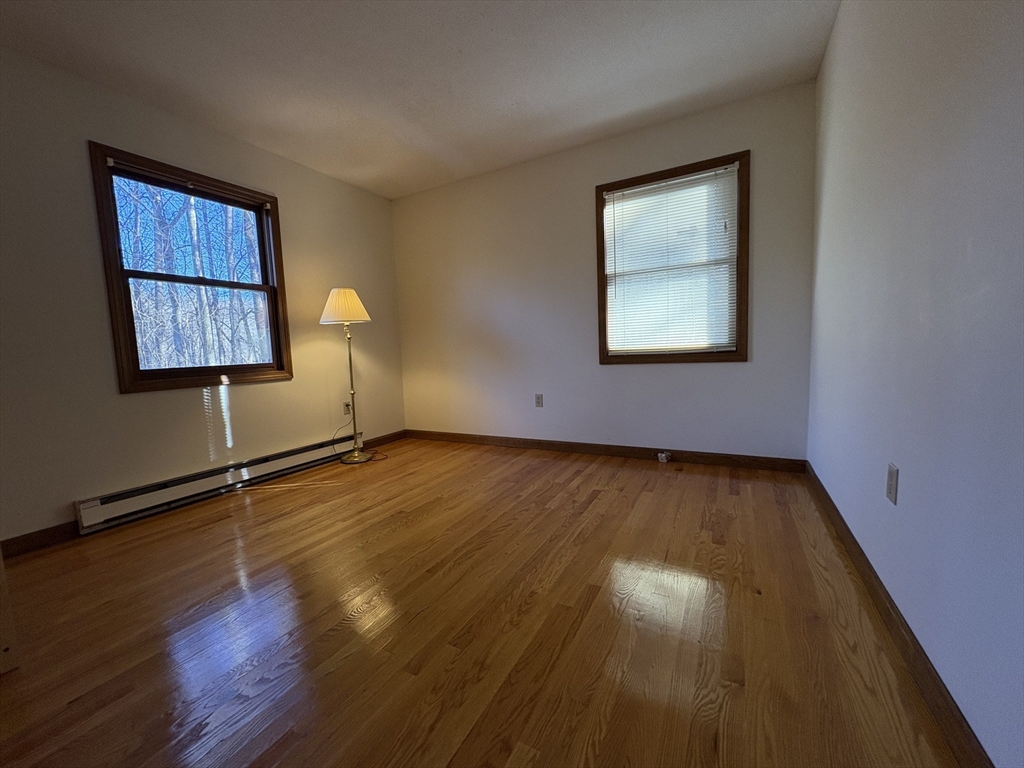 26 Hitching Post Road Amherst, MA 01002 - Photo 19 of 31