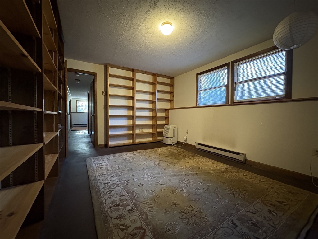 26 Hitching Post Road Amherst, MA 01002 - Photo 24 of 31