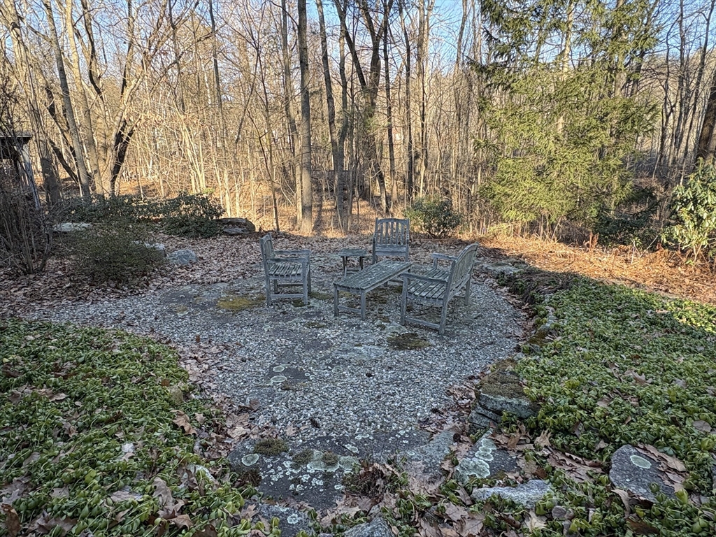 26 Hitching Post Road Amherst, MA 01002 - Photo 29 of 31