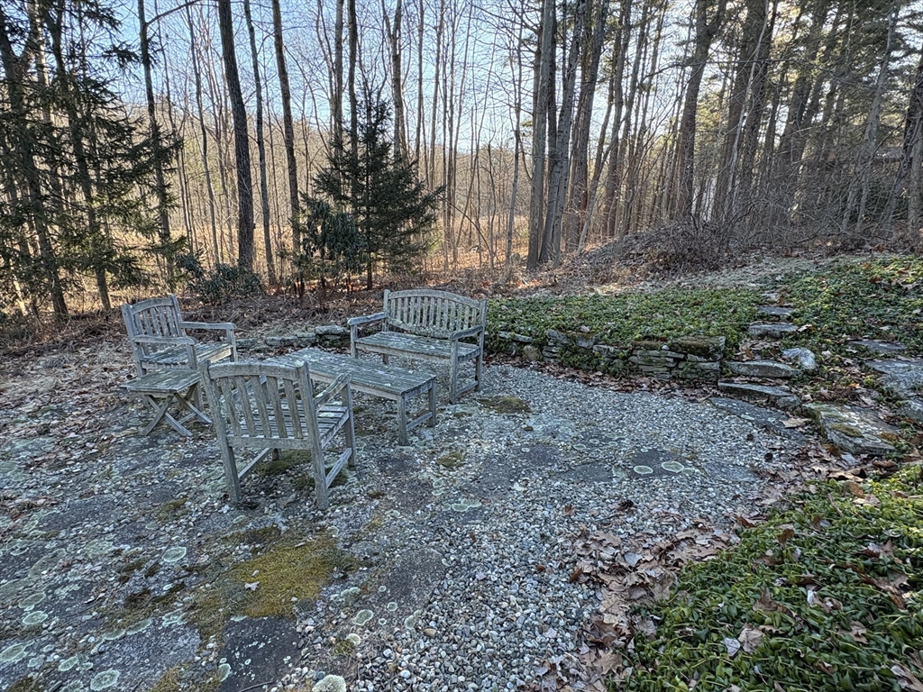 26 Hitching Post Road Amherst, MA 01002 - Photo 30 of 31