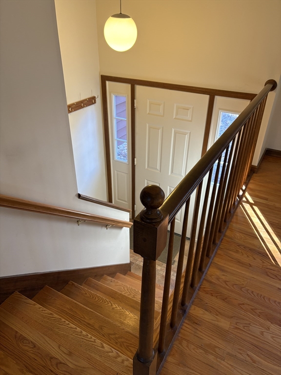 26 Hitching Post Road Amherst, MA 01002 - Photo 4 of 31