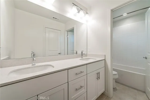 $5,100 | 148 Stage, Irvine, CA 92618