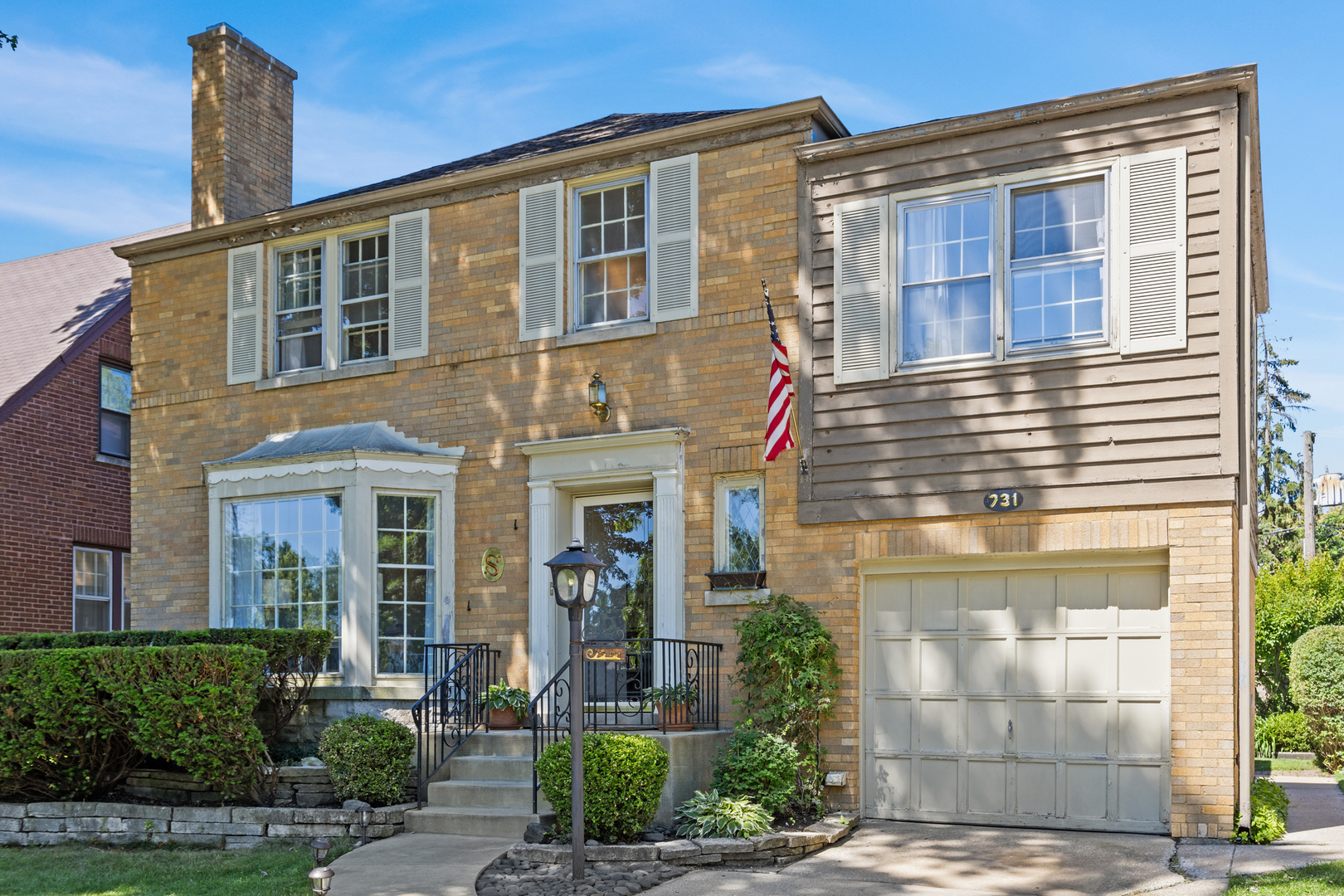 731 Selborne Road Riverside, IL 60546 - Photo 2 of 37