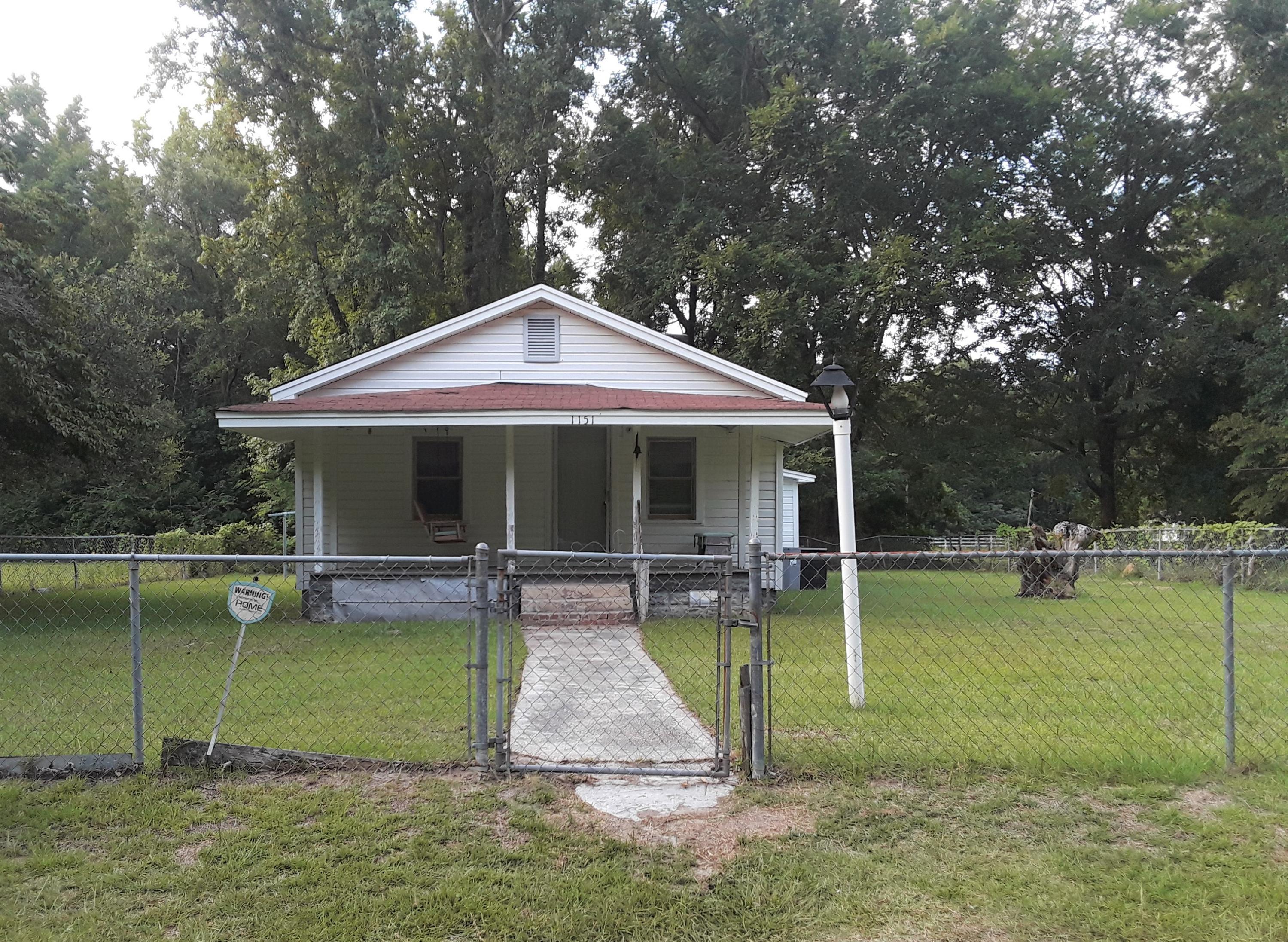 1151 Walter Front