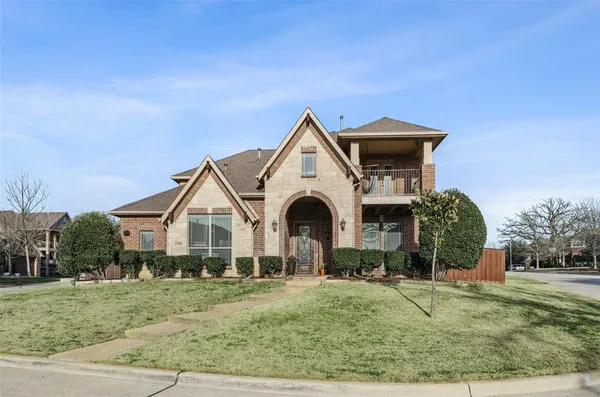 $719,000 | 2300 Holder Drive, Euless, TX 76039