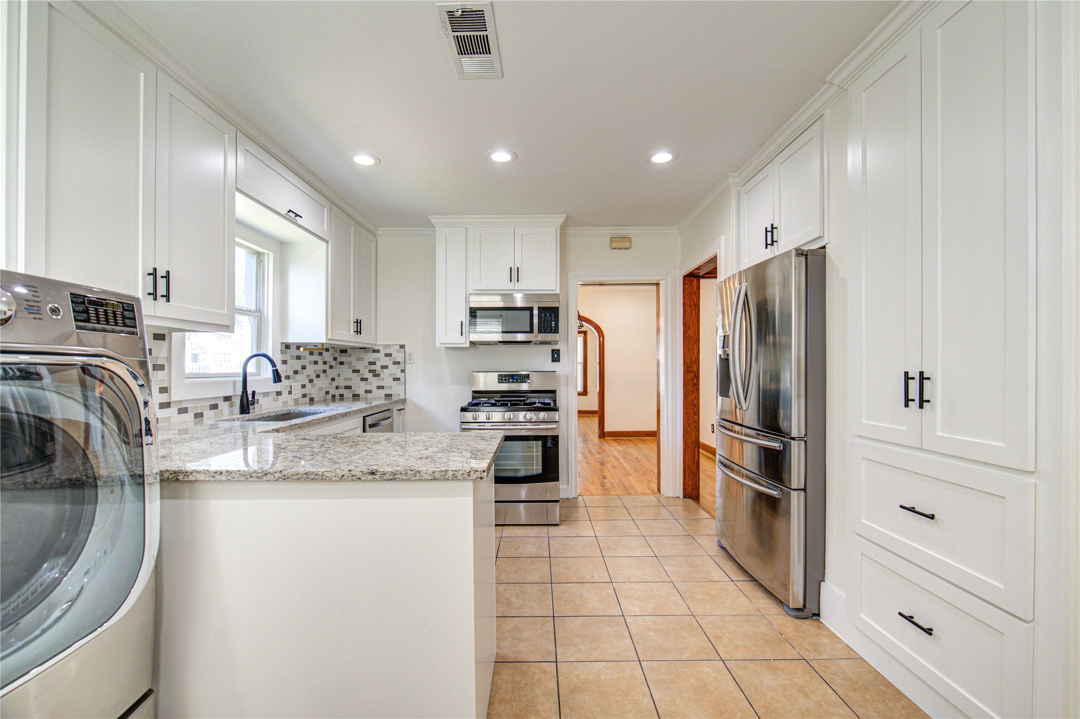 814 Sue Street Houston, TX 77009 - Photo 16 of 32