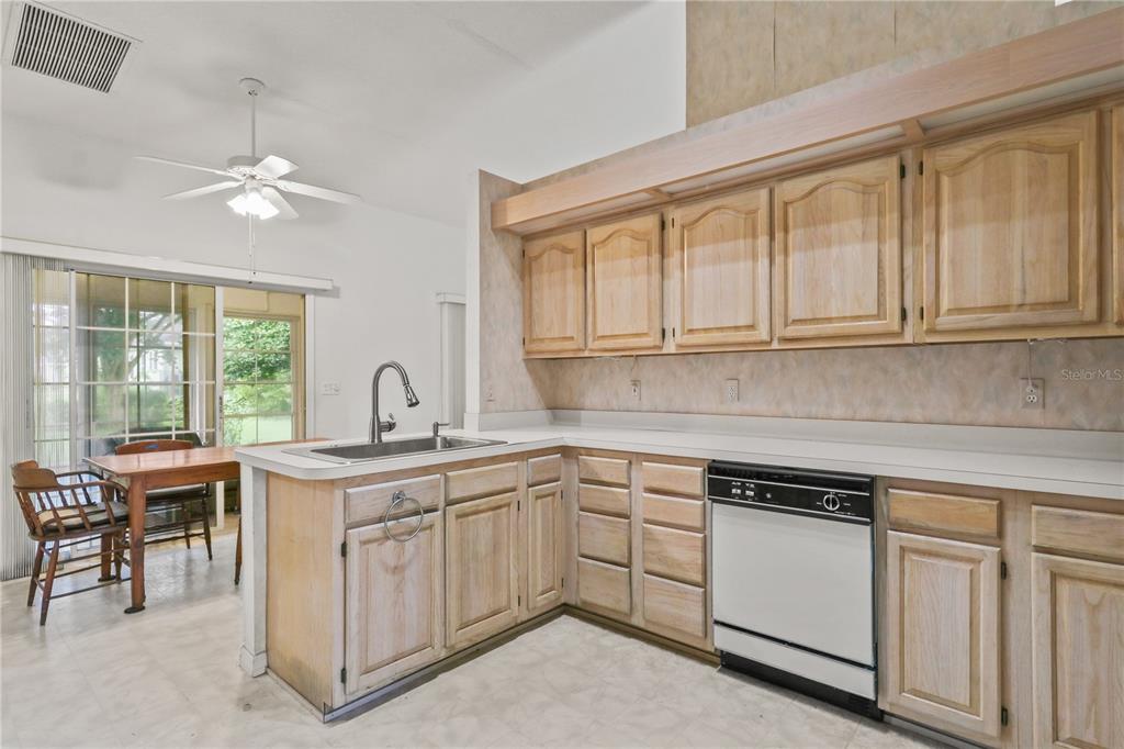 7734 Southwest 114th Loop Ocala, FL 34476 - Photo 14 of 64
