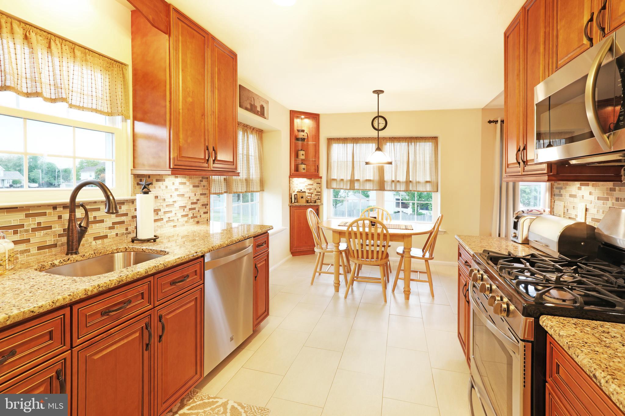 628 Raspberry Lane Williamstown, NJ 08094 - Photo 7 of 31