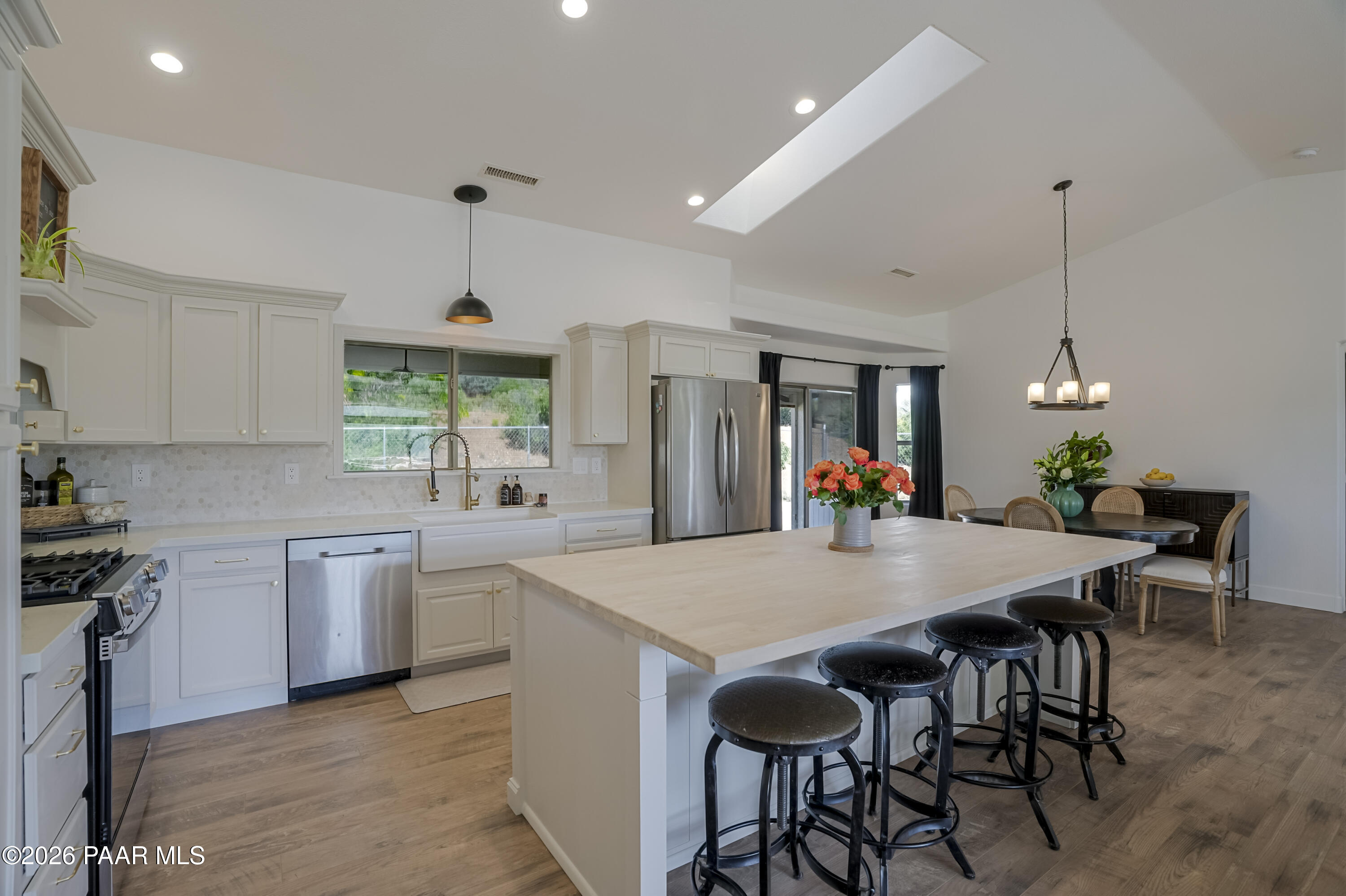 7305 South Rigger Road Mayer, AZ 86333 - Photo 4 of 50 Kitchen 1
