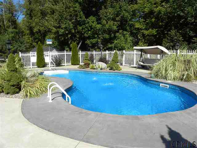 35 Olde Nott Farm Road Rexford, NY 12148 - Photo 9 of 15 Photo 9