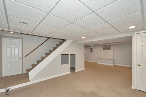 $525,000 | 8348 Adbeth Avenue, Woodridge, IL 60517