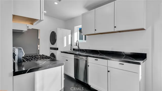 $2,145 | 72755 Sierra Vista Drive, Palm Desert, CA 92260