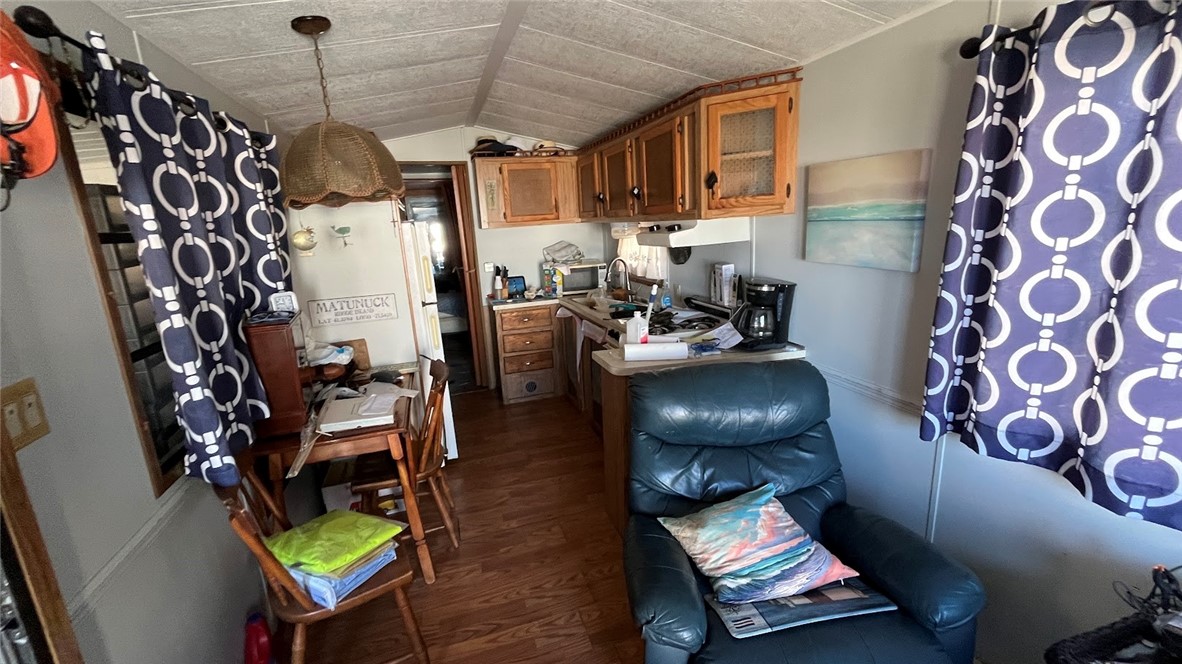 836 Matunuck Beach Road South Kingstown, RI 02879 - Photo 5 of 9