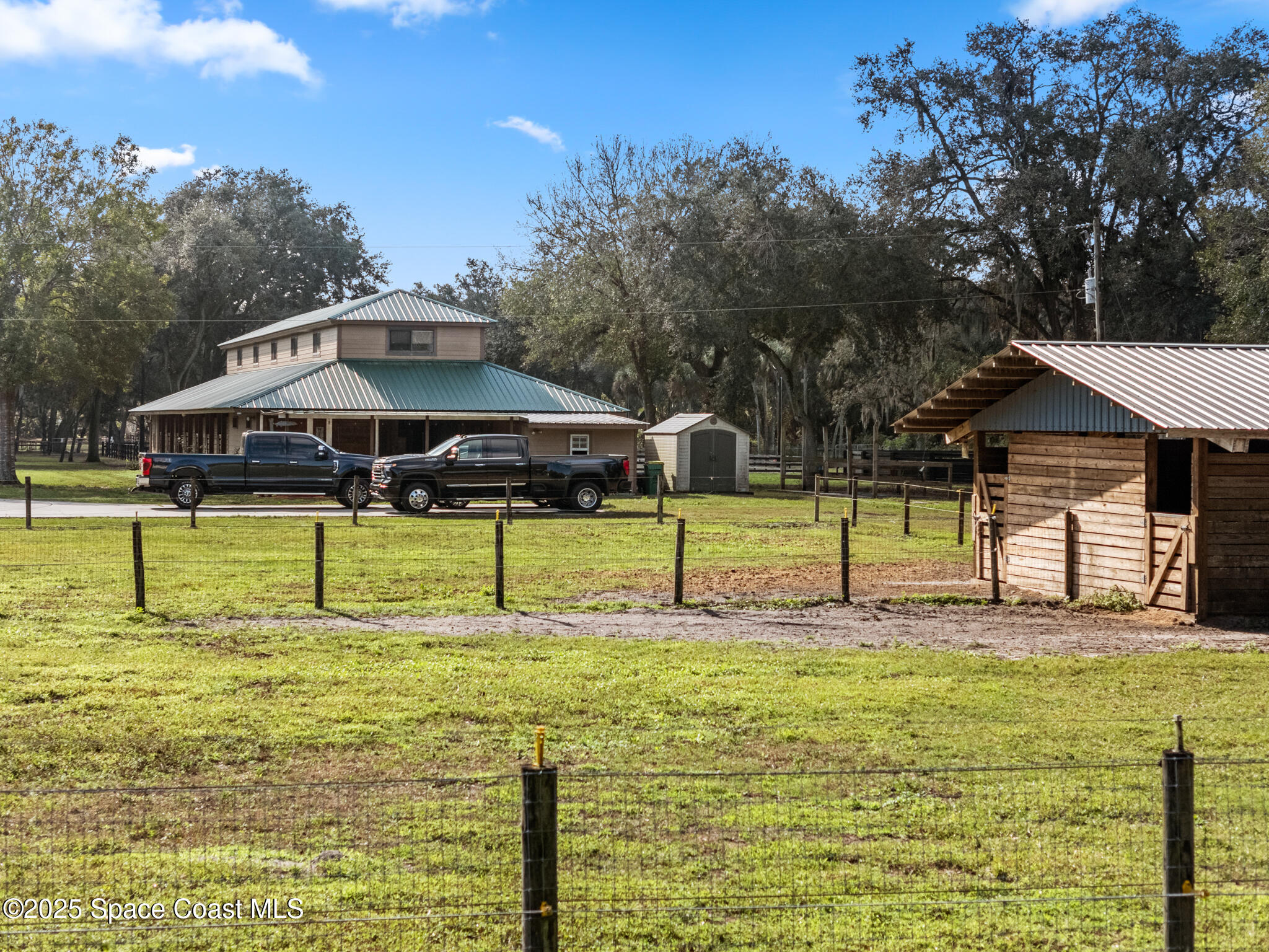 4630 James Road Cocoa, FL 32926 - Photo 19 of 58 a view of a house with swimming pool