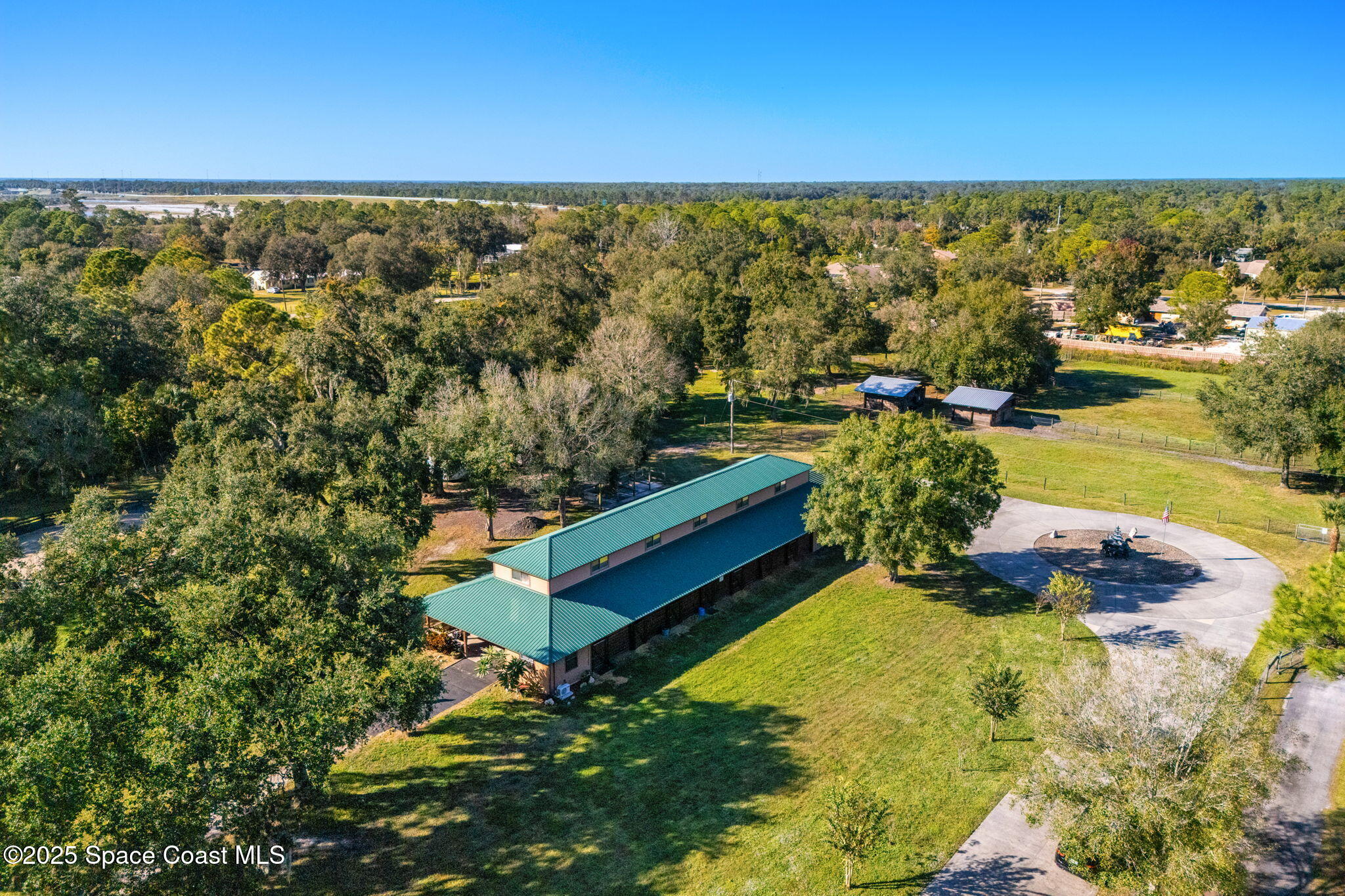 4630 James Road Cocoa, FL 32926 - Photo 6 of 58 a view of a garden with an outdoor space