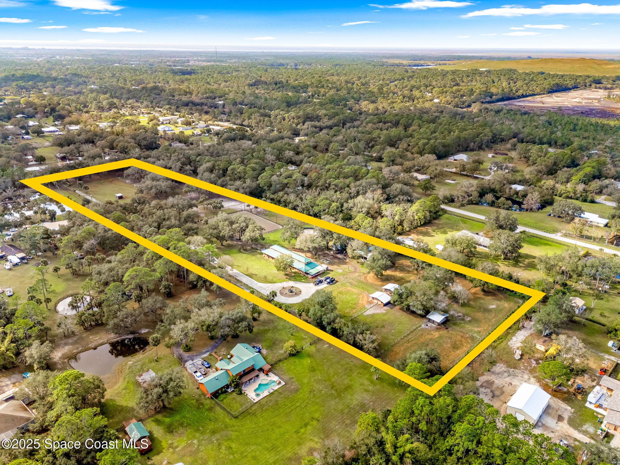 4630 James Road Cocoa, FL 32926 - Photo 8 of 58 a view of a tennis court