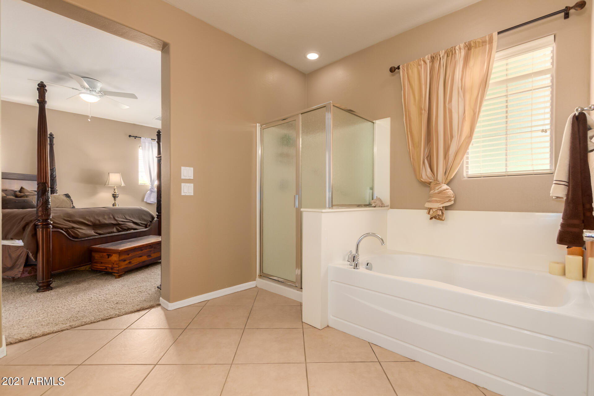20889 West Ridge Road Buckeye, AZ 85396 - Photo 24 of 47 Seperate soaking tub