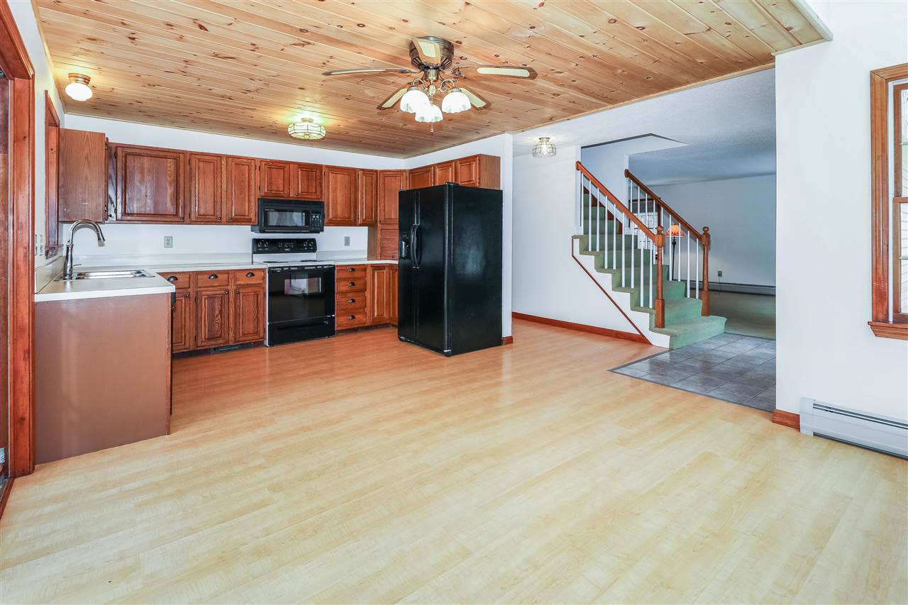 48 Spruce Pond Road Strafford, NH 03884 - Photo 4 of 29