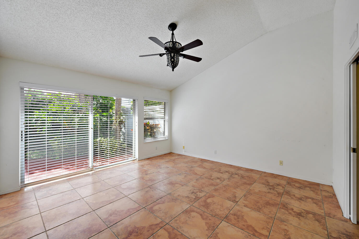 2036 Northwest 52nd Street Boca Raton, FL 33496 - Photo 11 of 24 2036 NW 52nd St Boca Raton FL-large-011-