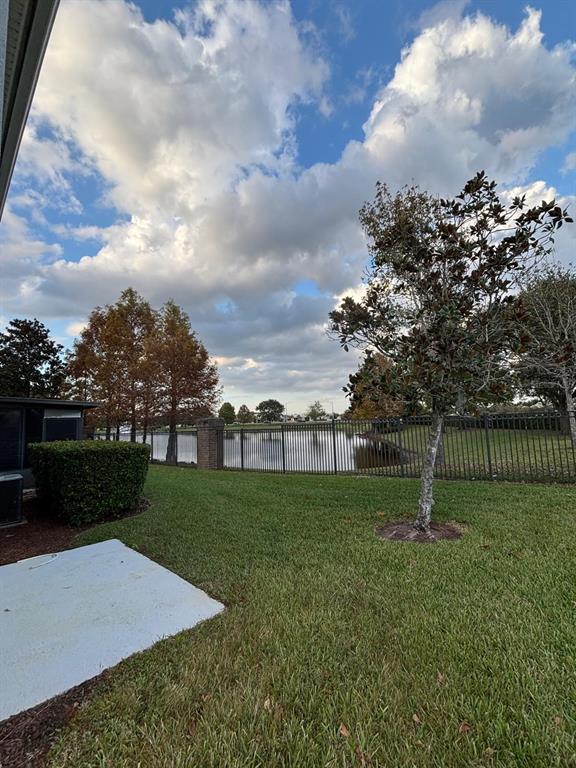 1215 Shallcross Avenue Orlando, FL 32828 - Photo 11 of 44 a view of a garden