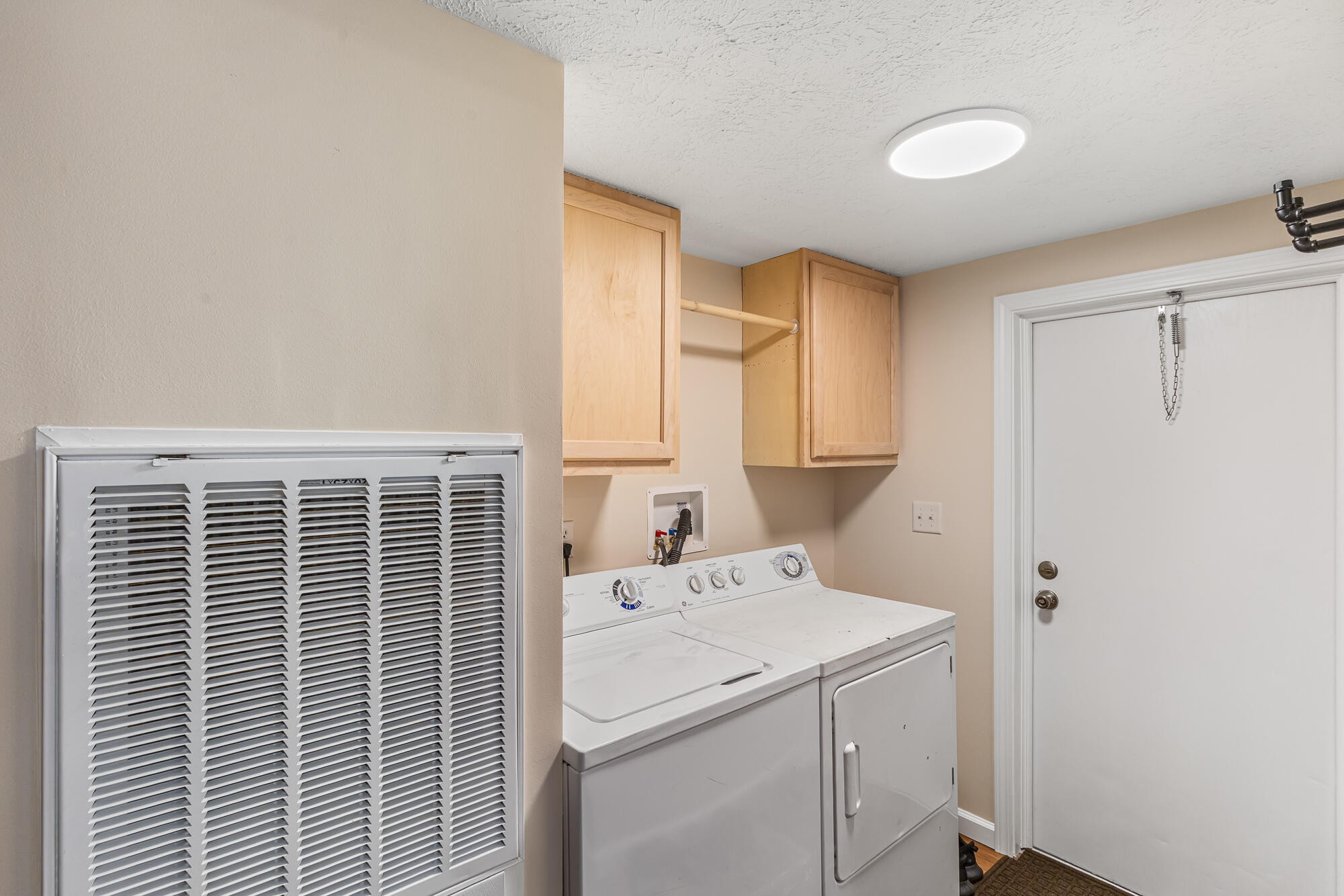 185 Bivens Road Tellico Plains, TN 37385 - Photo 21 of 34 a utility room with dryer and washer