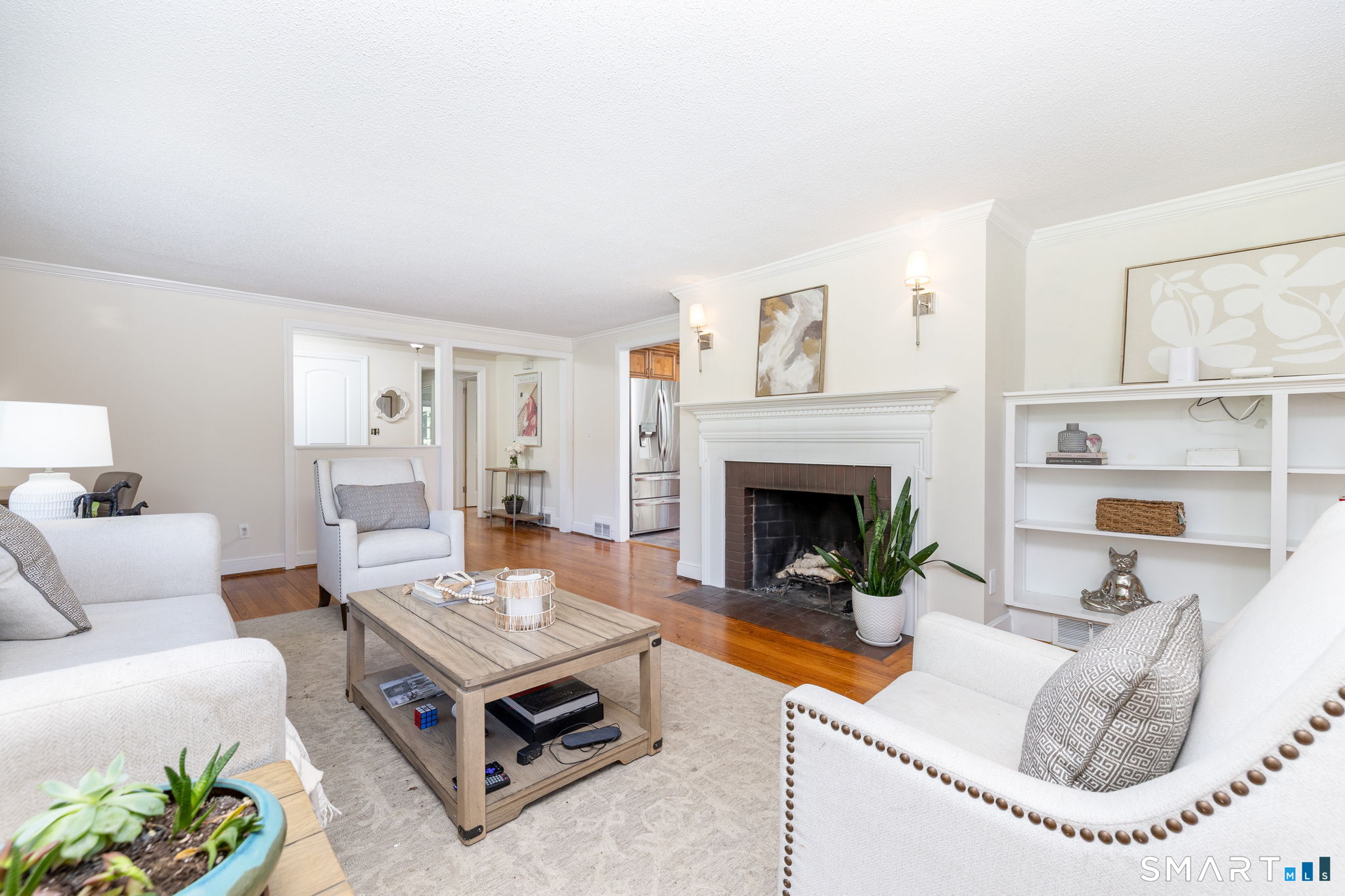 76 Collier Road Wethersfield, CT 06109 - Photo 6 of 37