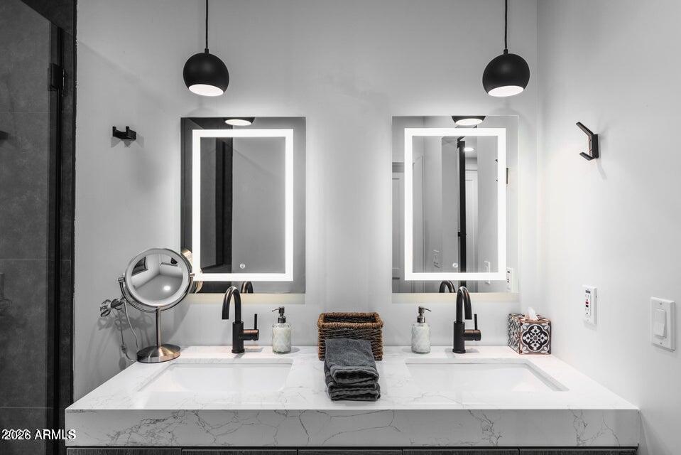 3102 North 35th Street Phoenix, AZ 85018 - Photo 8 of 16 3102 N 35th St PHX AZ pic 7