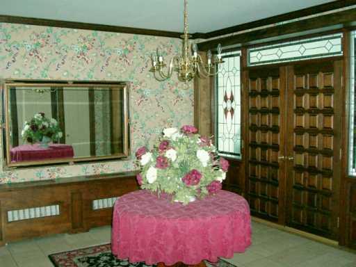 1405 Coraopolis Heights Road Coraopolis, PA 15108 - Photo 2 of 8 Gallery Image 2