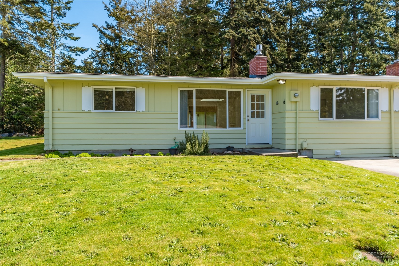 2357 Williams Road Oak Harbor, WA 98277 - Photo 8 of 40 Gallery Image 8