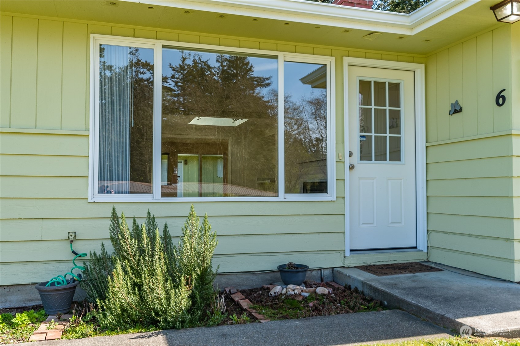 2357 Williams Road Oak Harbor, WA 98277 - Photo 9 of 40 Gallery Image 9