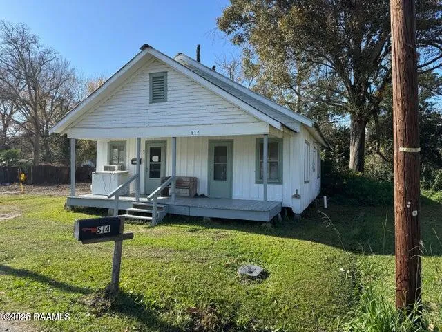 $30,000 | 514 North Soileau Street, Ville Platte, LA 70586