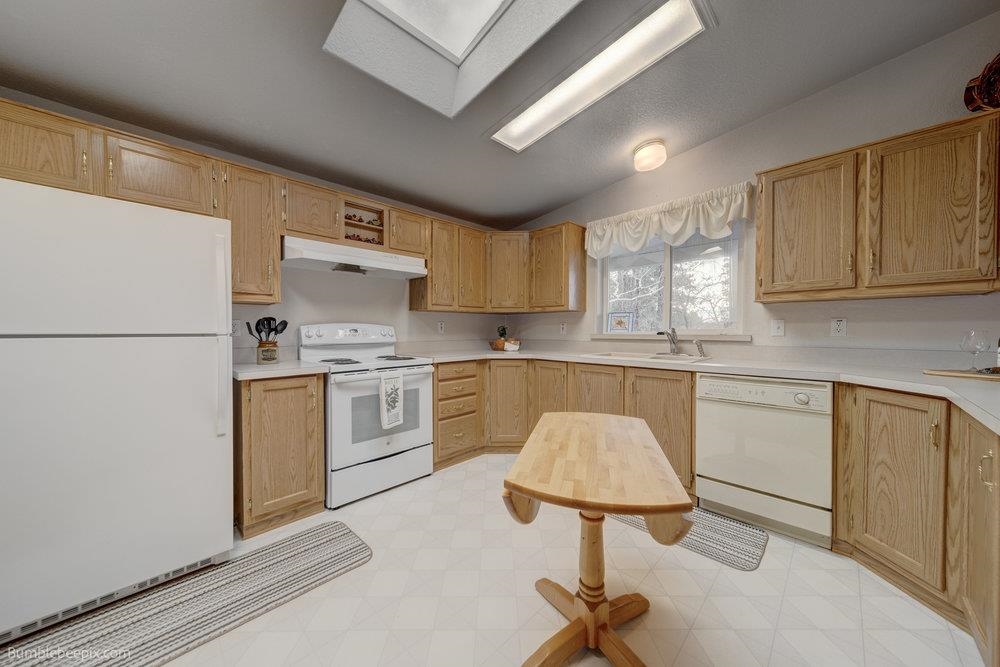 44307 Miles Road North, Unit N Davenport, WA 99122 - Photo 9 of 38