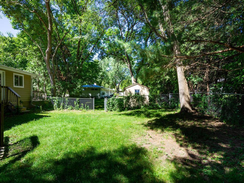 12965 Rutledge Circle Minnetonka, MN 55305 - Photo 18 of 24