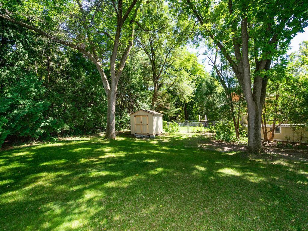 12965 Rutledge Circle Minnetonka, MN 55305 - Photo 19 of 24
