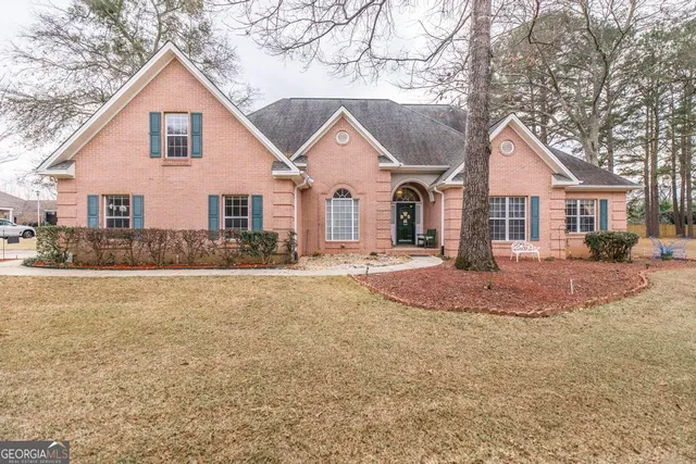 $435,000 | 100 Briarmoor Drive, Warner Robins, GA 31088