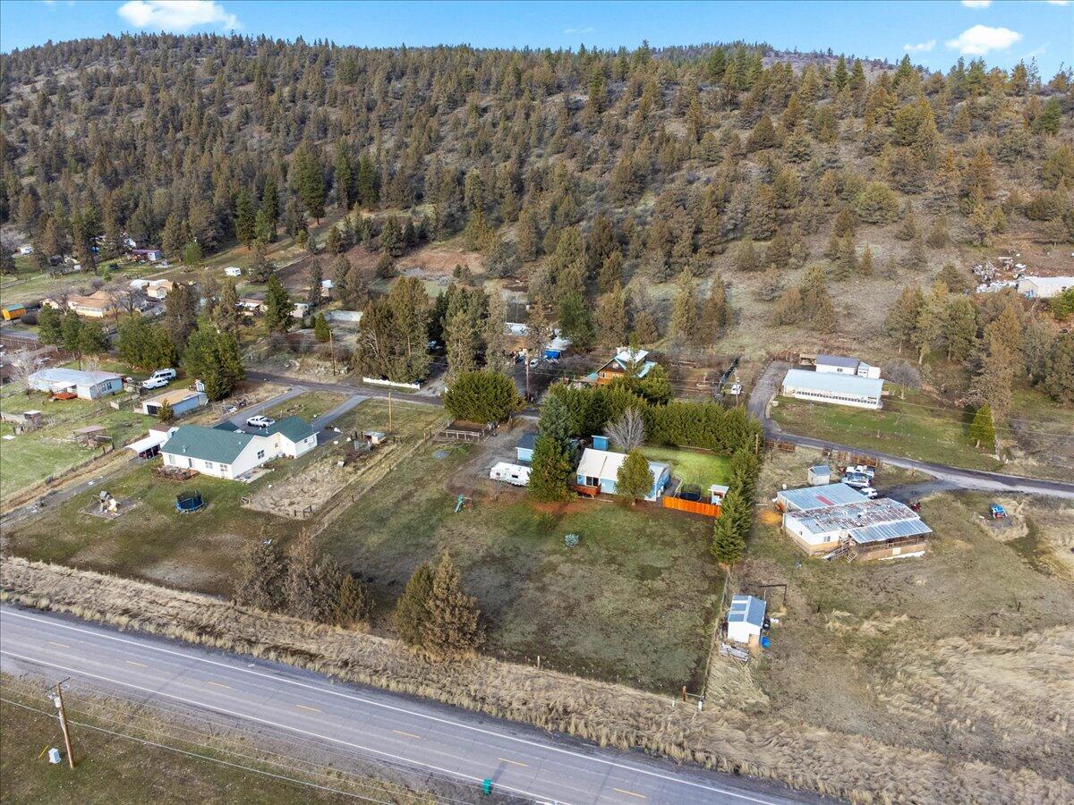 9908 Ben Kerns Road Klamath Falls, OR 97601 - Photo 45 of 48 45-9908 Ben Kerns Road-44
