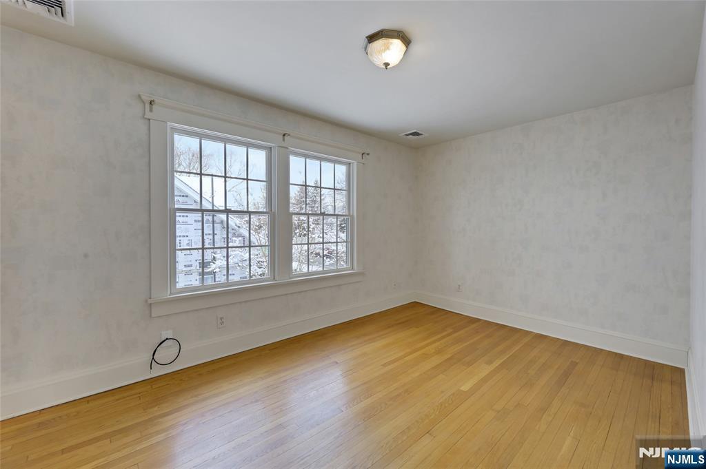 314 Knickerbocker Road Tenafly, NJ 07670 - Photo 22 of 36