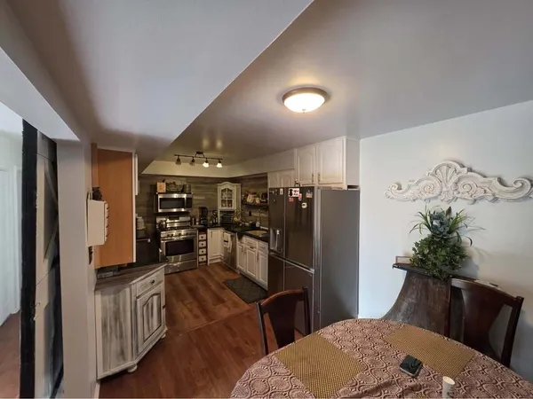 $225,000 | 721 Tipperary Court, Unit 1A, Schaumburg, IL 60193