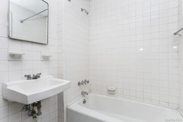 $799,000 | 3 Hill Street, New Rochelle, NY 10801