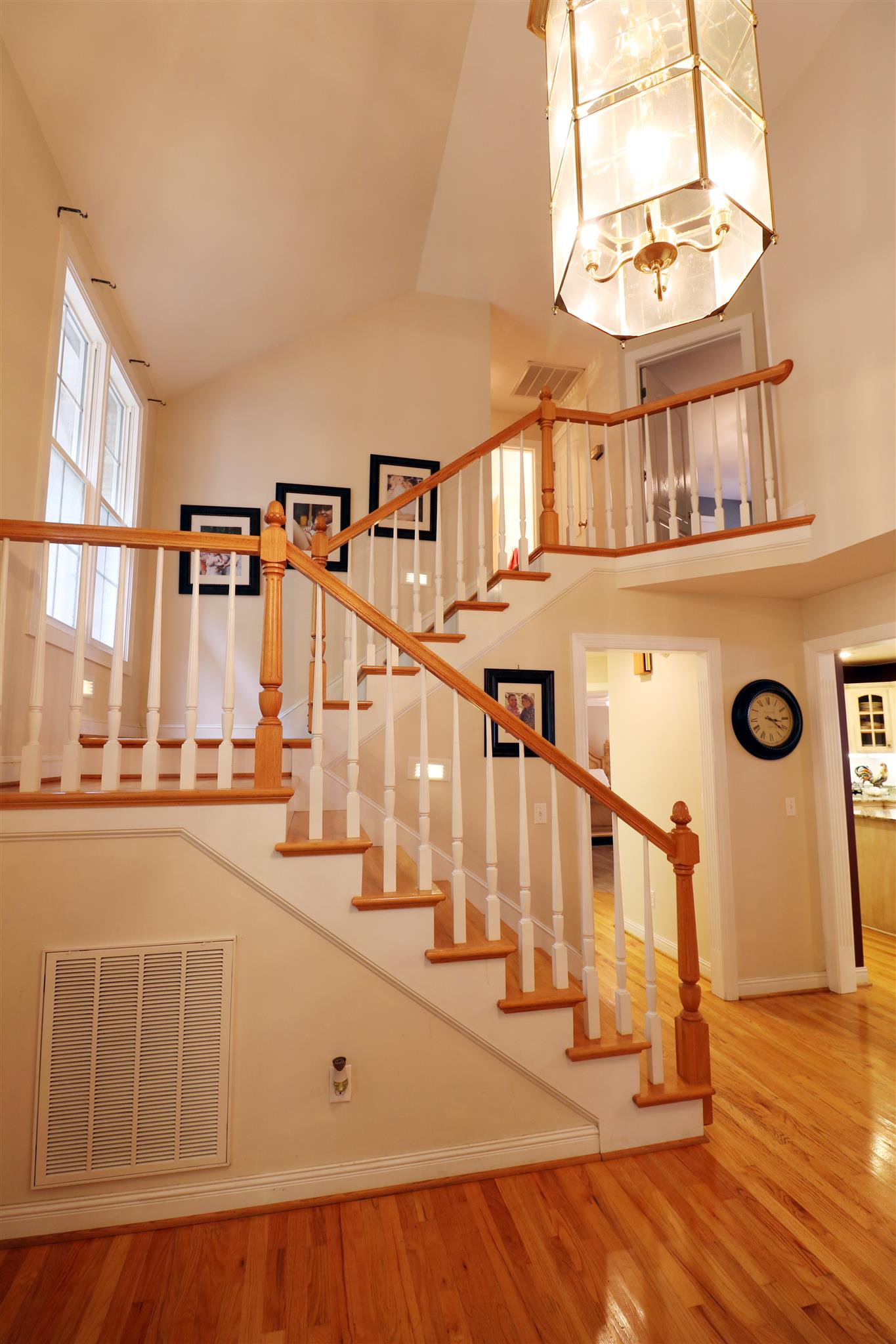 1240 Johnny Hall Road Burns, TN 37029 - Photo 8 of 15 Grand entry foyer with display ledge and hardwoods.