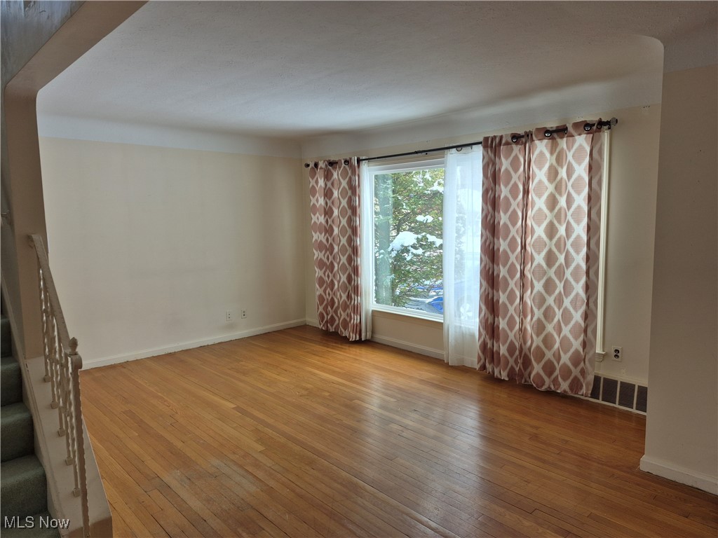 4998 North Barton Road Cleveland, OH 44124 - Photo 2 of 16 Gallery Image 2