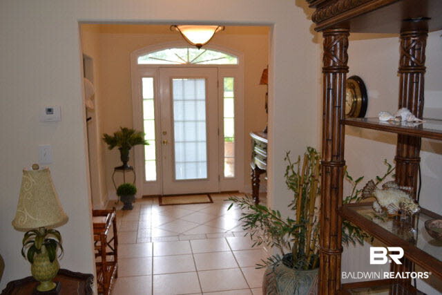 9254 Lakeview Drive Foley, AL 36535 - Photo 3 of 38 Foyer