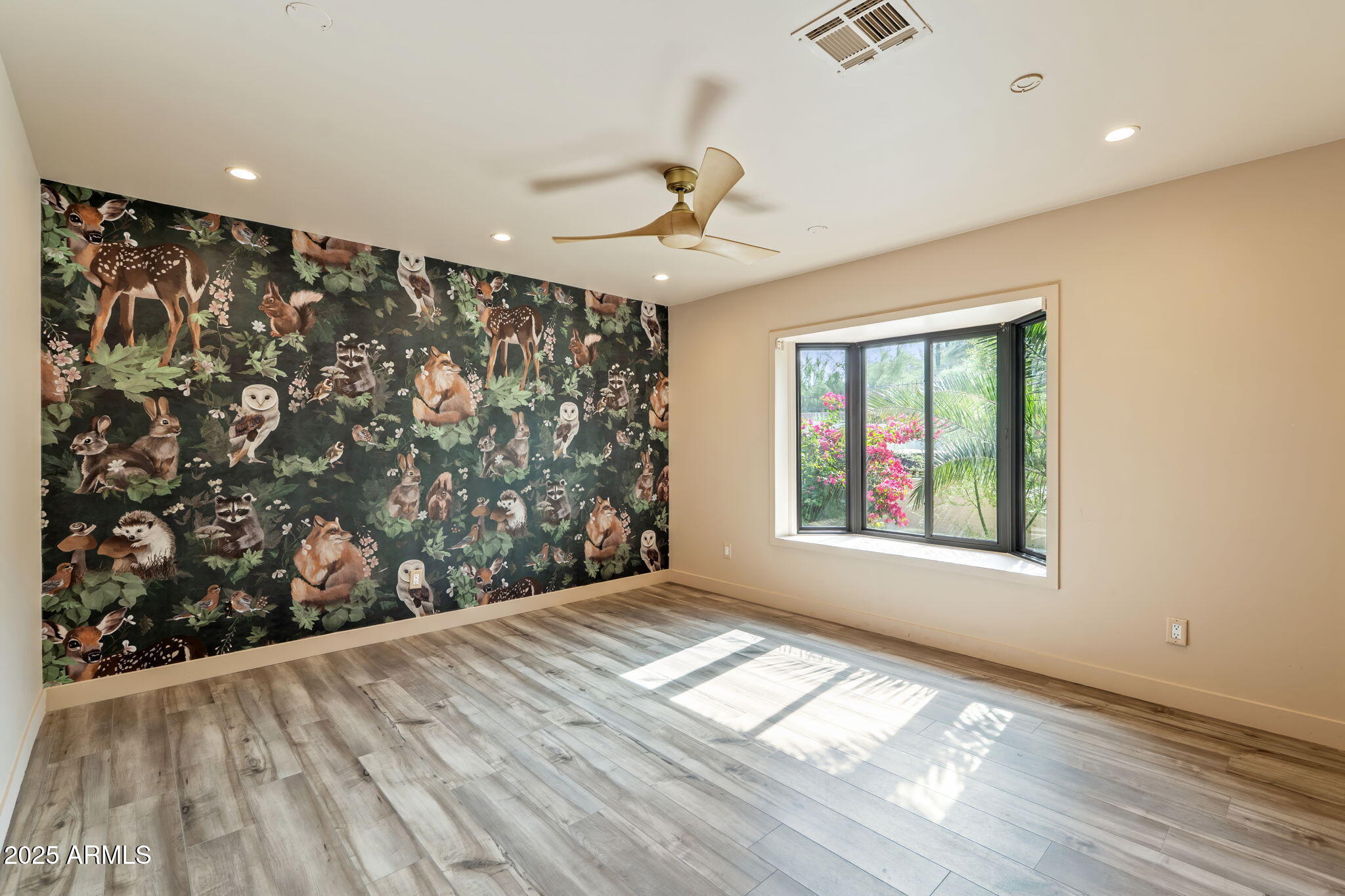 9046 North 28th Street Phoenix, AZ 85028 - Photo 25 of 38 56-web-or-mls-DSC_9056