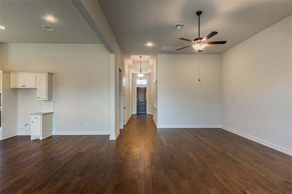 932 Hezekiah Lane Leander, TX 78641 - Photo 2 of 21