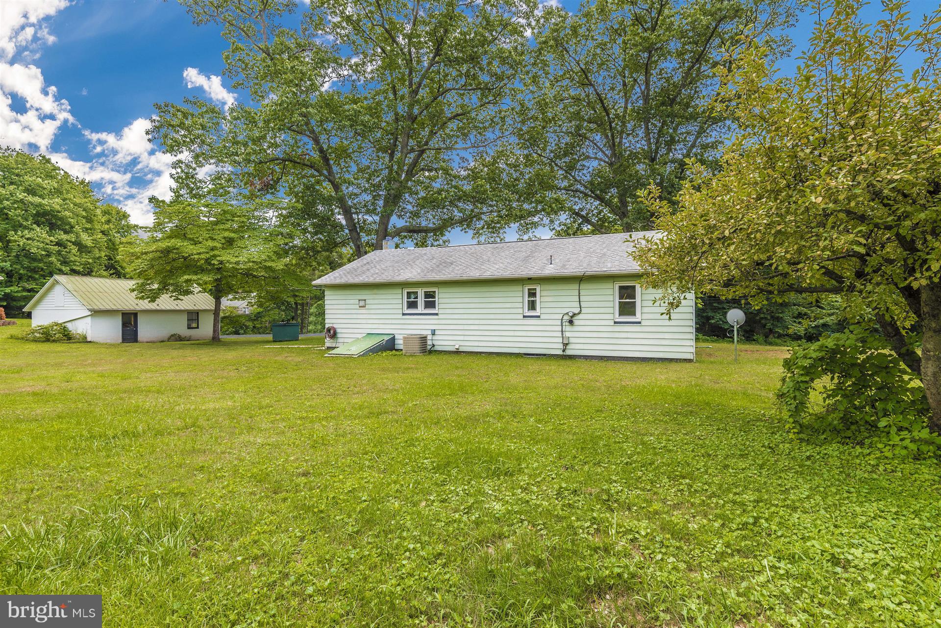 6920 Kellys Store Road Thurmont, MD 21788 - Photo 2 of 30 Exterior (Rear)