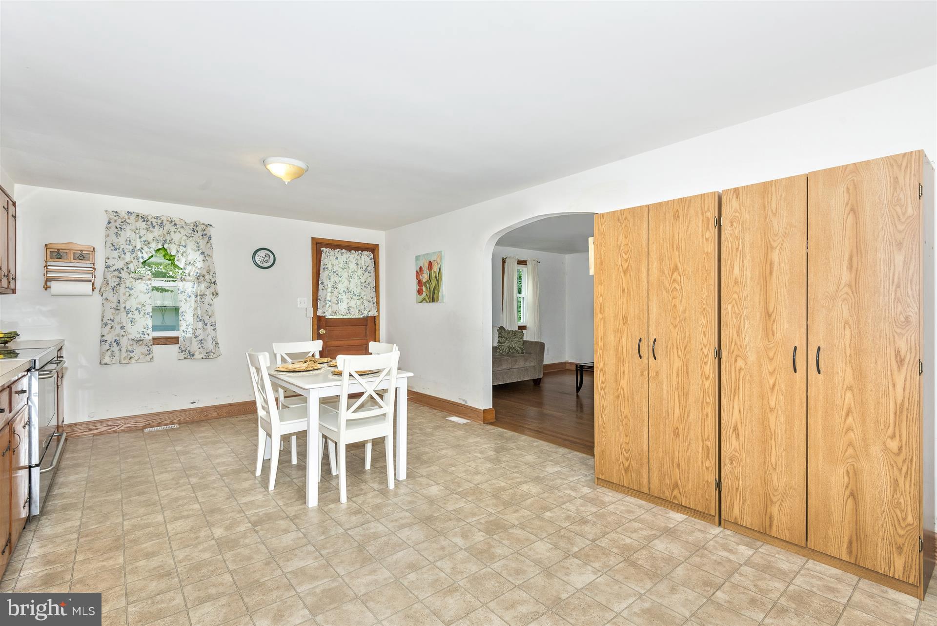 6920 Kellys Store Road Thurmont, MD 21788 - Photo 9 of 30 Kitchen