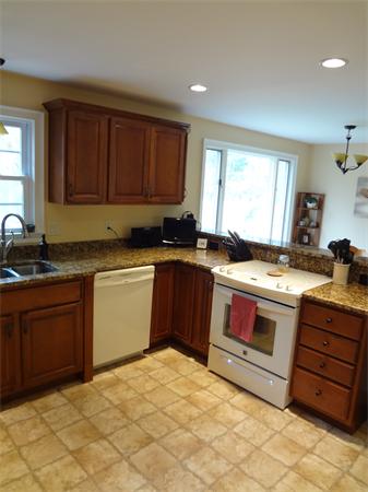 466 Gooseberry Road West Springfield, MA 01089 - Photo 10 of 26 Gallery Image 10